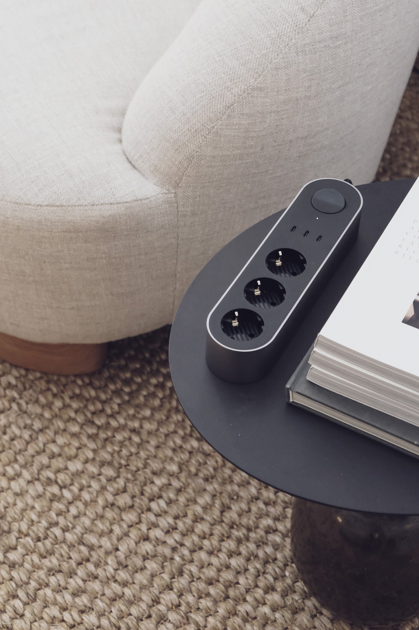 Edgar Power Bar - Satin Aluminium